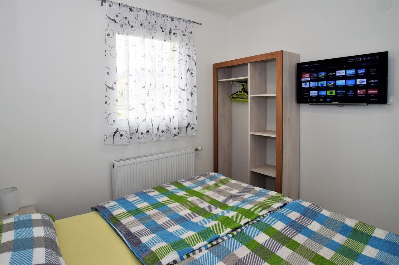 Apartment Gacka Otočac Zewnętrze zdjęcie